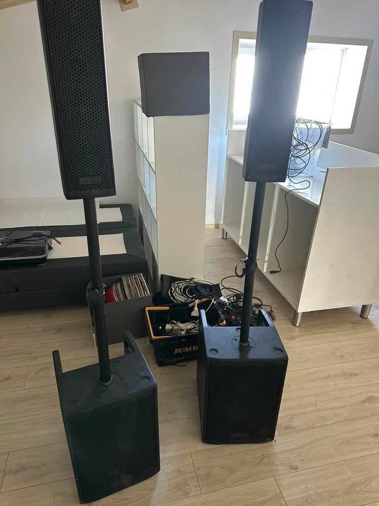 Devine 2.1 speaker set, Ophalen, B, C, Minder dan 500 watt