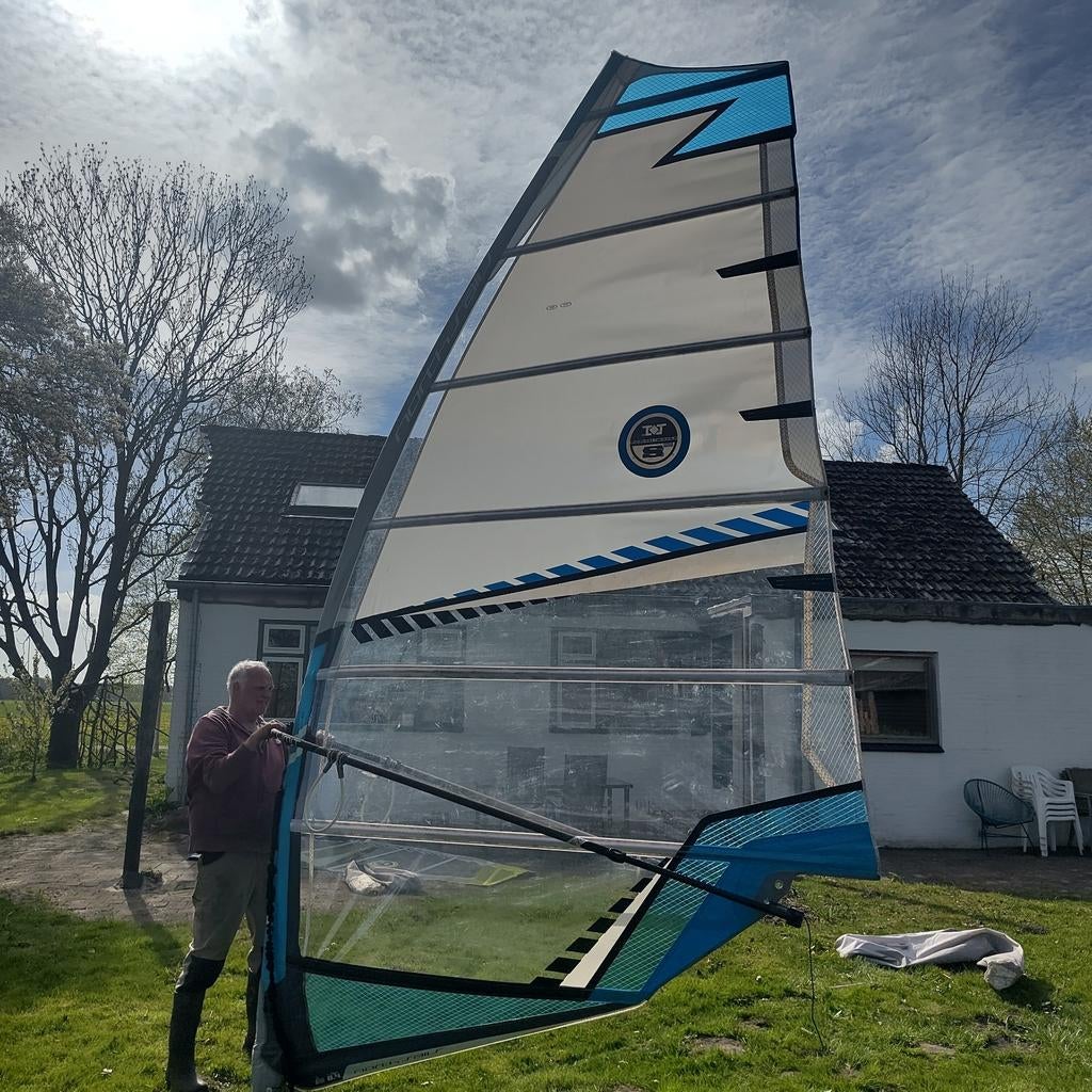 2 complete sets windsurf spullen en een tandemplank, Ophalen