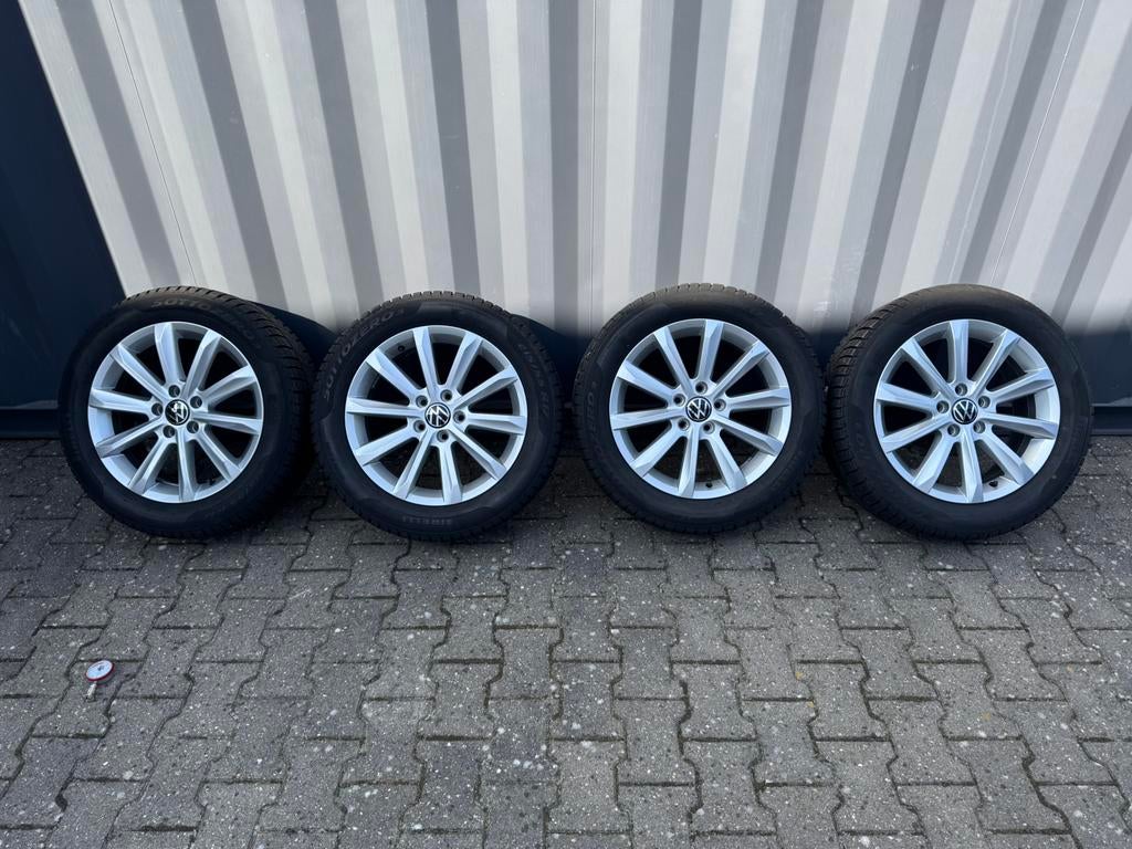 Passat GTE 17” originele onbeschadigde winterset!, Auto-onderdelen, Ophalen, Banden en Velgen, 17 inch, Winterbanden