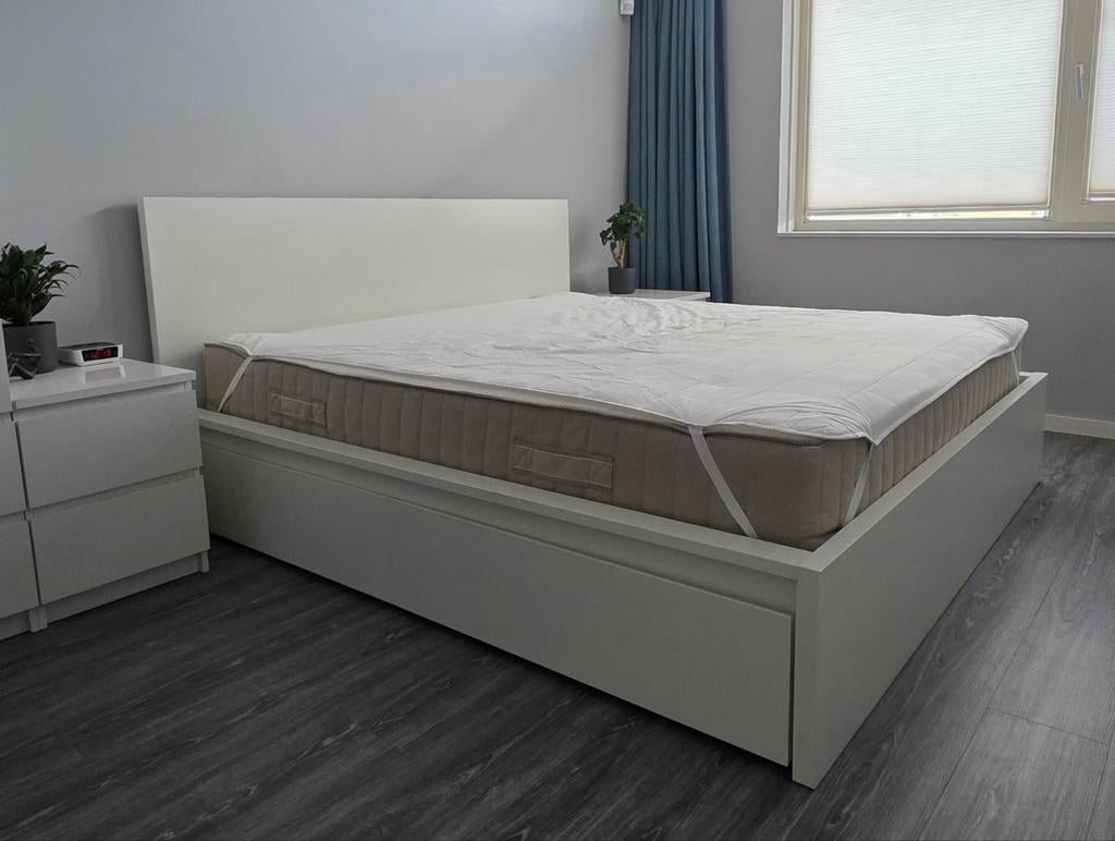 [Gereserveerd] KEA Malm bed 180 met lattenbodem en 4 lades, Ophalen, Gebruikt, Wit, Tweepersoons