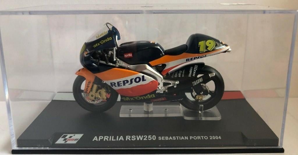 Sebastiaan Porto Aprilia RSW250 2004 1:24, Overige merken, Serviceclientele@altaya.be, Nieuw, Ophalen of Verzenden