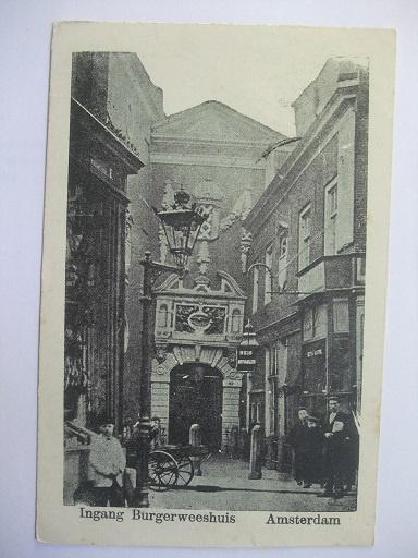 P204 Amsterdam - ingang Burgerweeshuis - 1903, Verzamelen, Ansichtkaarten | Nederland, Verzenden, Voor 1920, Gelopen, Noord-Holland