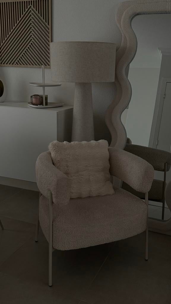 Comfortabele fauteuil met teddy stof - Zo goed als nieuw, Huis en Inrichting, Fauteuils, Ophalen, 75 tot 100 cm, Zo goed als nieuw