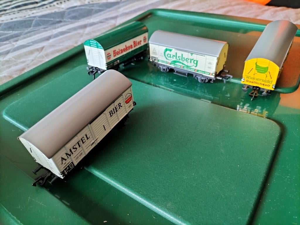 Fleischmann HO Heineken Amstel Carlsberg en Wienerwald, Gelijkstroom, Fleischmann, Ophalen of Verzenden, Nieuw