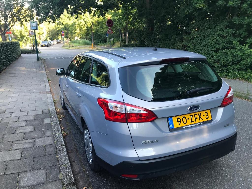 Ford Focus 1.6 Tdci 77KW Wagon 2012  Grijs, Auto's, Ford, Particulier, Focus, ABS, Airbags, Airconditioning, Bluetooth, Boordcomputer