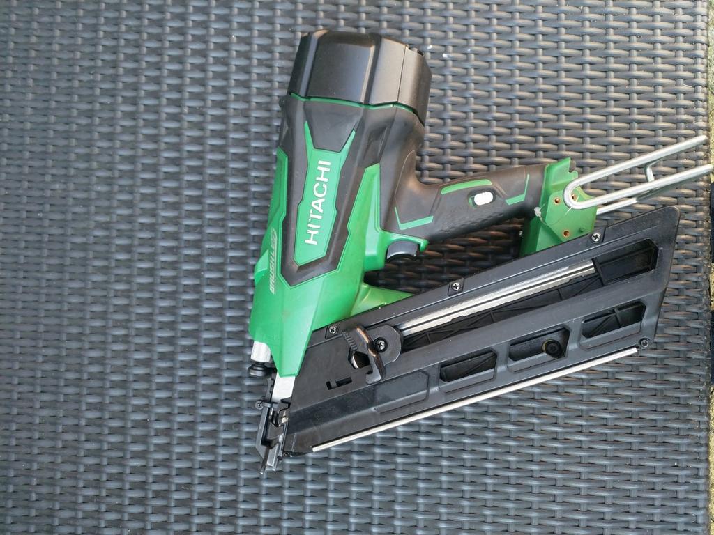 Hitachi accu Spijkerapparaat Body, Ophalen of Verzenden