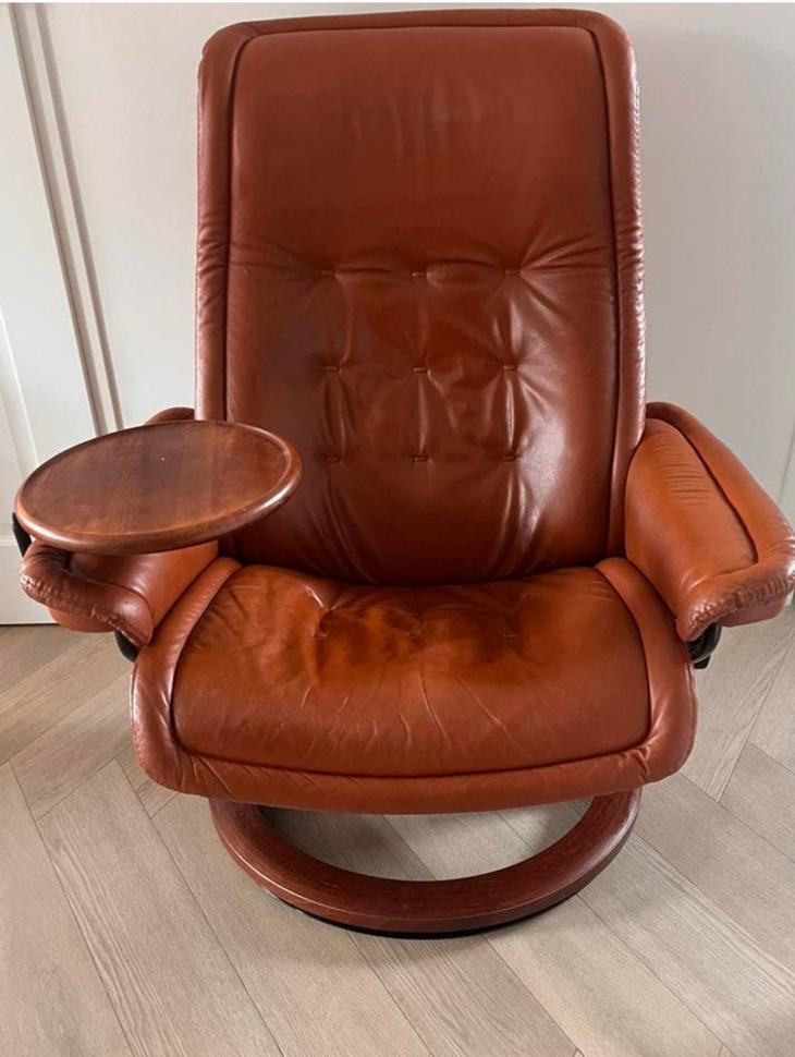Ekornes Stressless relaxfauteuil met voetenbank, Huis en Inrichting, Fauteuils, Ophalen, 75 tot 100 cm, Zo goed als nieuw, 75 tot 100 cm