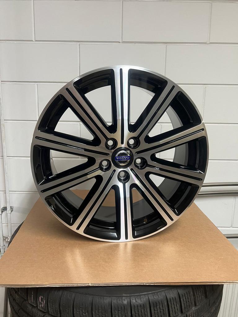Originele 18 inch Volvo velgen V40/V60 schadevrij, Ophalen, 18 inch, Gebruikt, Velg(en)