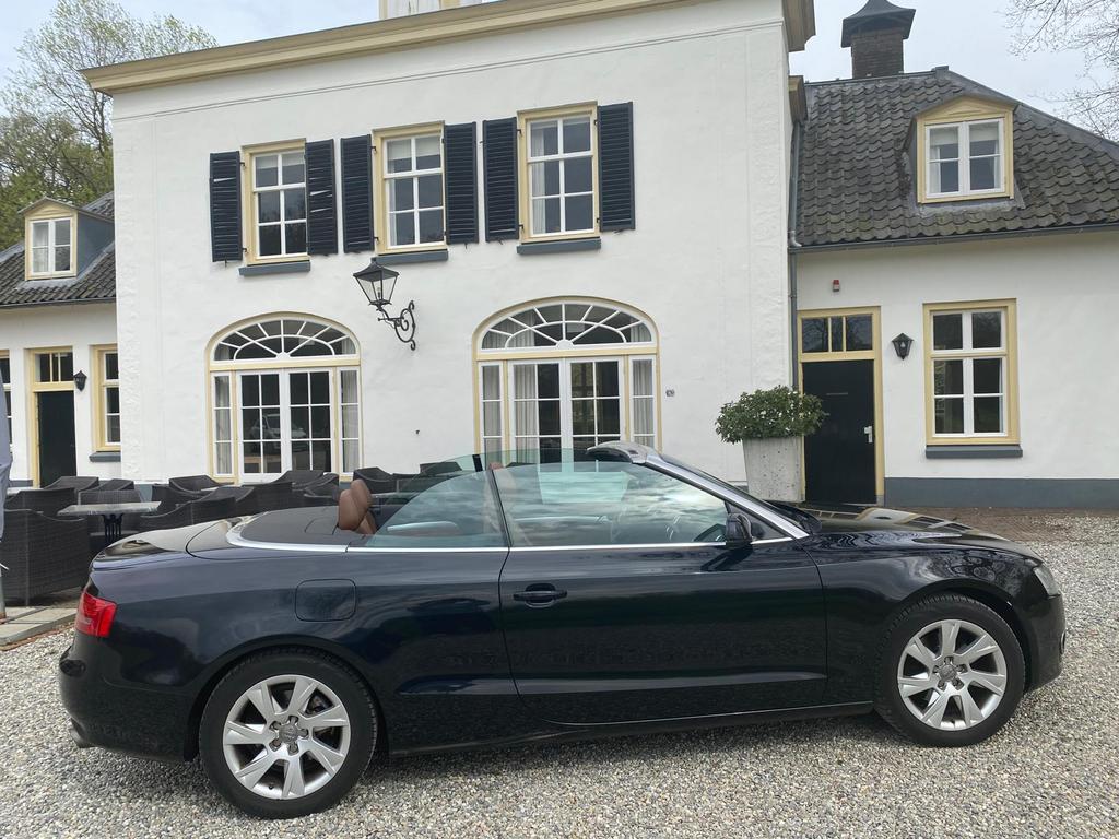 Audi A5 2.0 Tfsi 132KW Cabrio Multitr. 2011 Zwart, Auto's, Audi, Beige, 4 cilinders, Zwart, Particulier