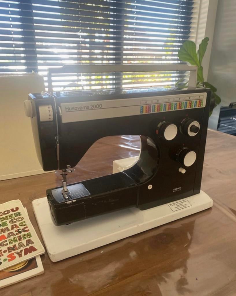 Husqvarna 2000 naaimachine model 64 40, Ophalen, Gebruikt, Naaimachine, Husqvarna
