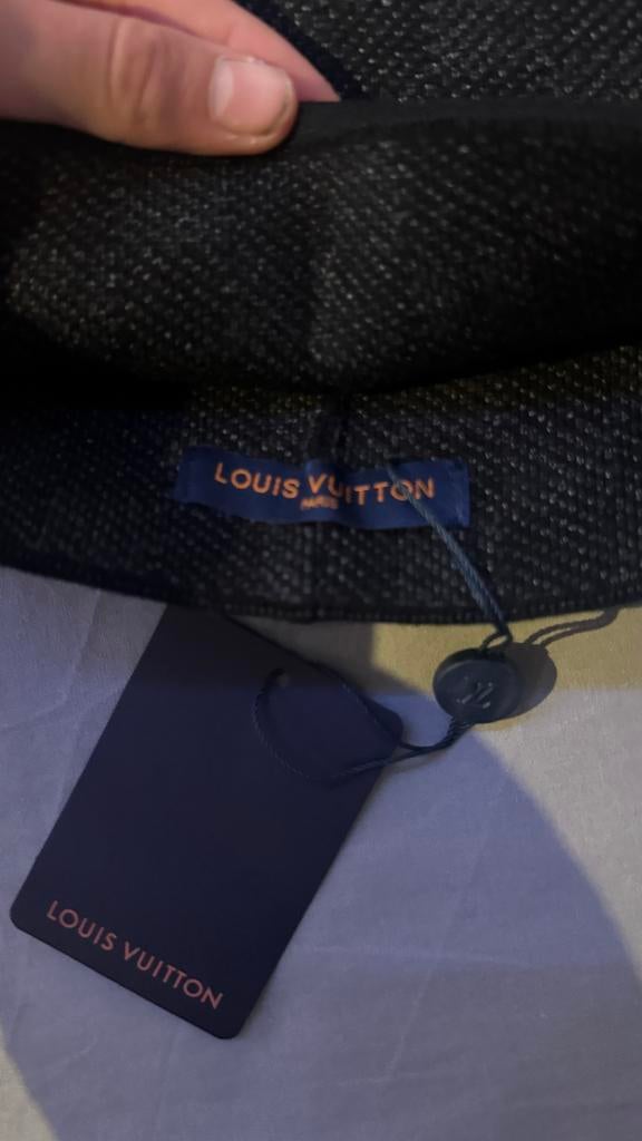 Louis Vuitton muts zwart, Kleding | Dames, Mutsen, Sjaals en Handschoenen, Ophalen of Verzenden, Nieuw, Muts