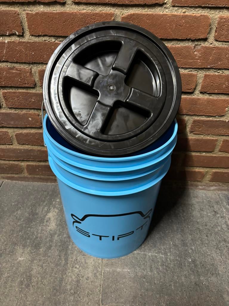 # Gloed nieuwe  Stipt Detailing Emmer 20 liter met Deksel #, Ophalen of Verzenden