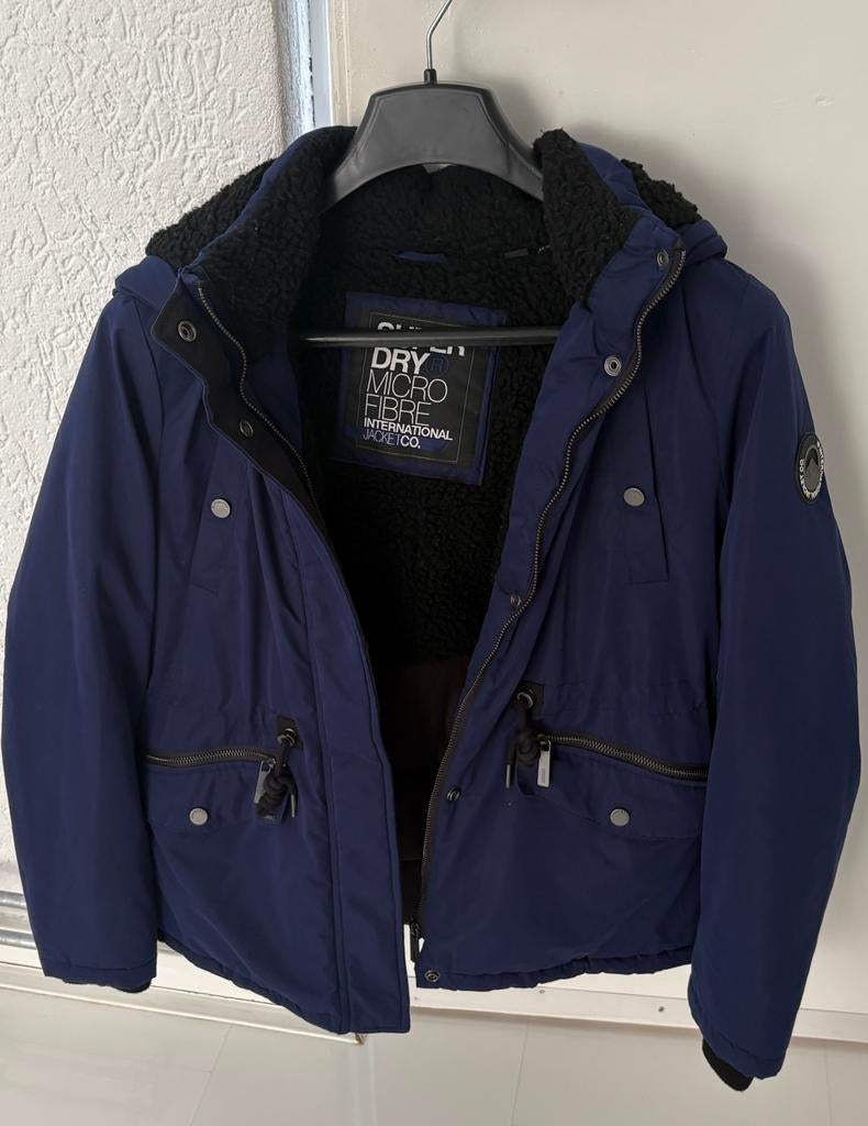 Prachtige Superdry winterjas | dames | maat 40, Ophalen, Zo goed als nieuw, Maat 38/40 (M), Blauw