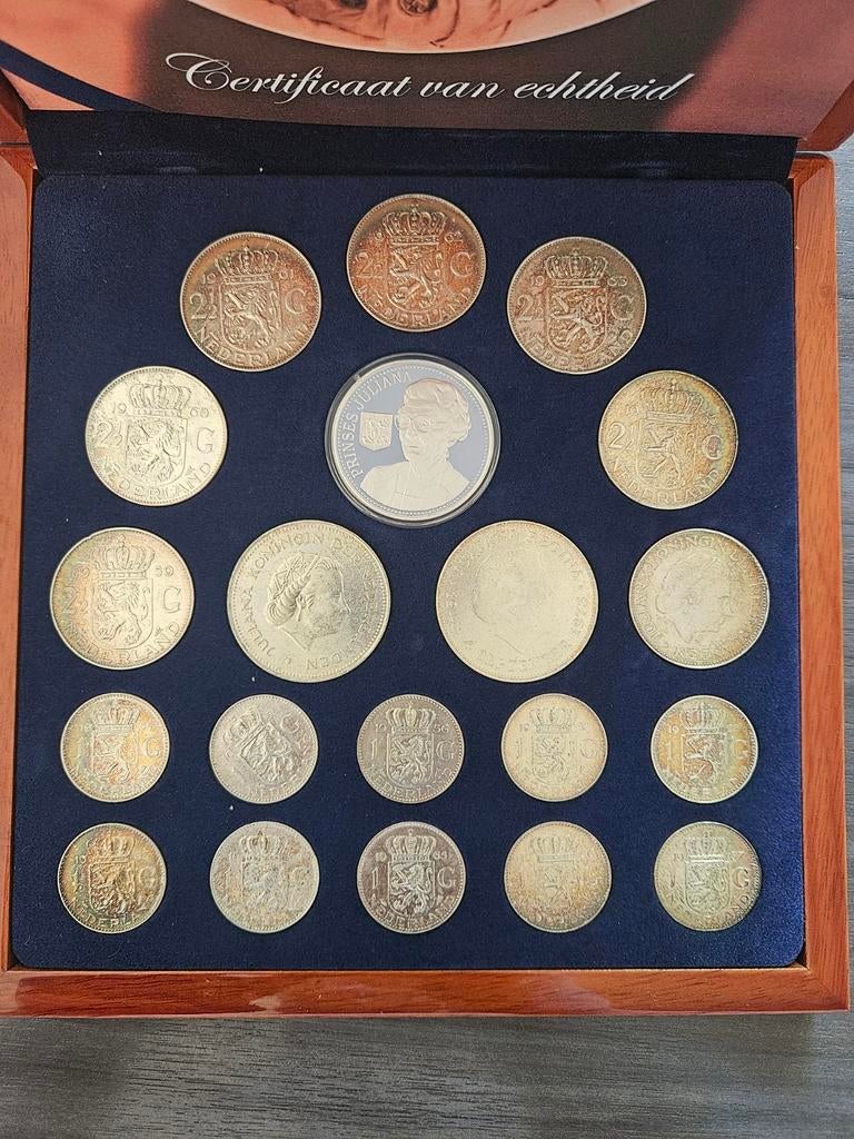 Zilverschat van Juliana, Ophalen, Koningin Juliana, Setje, Zilver