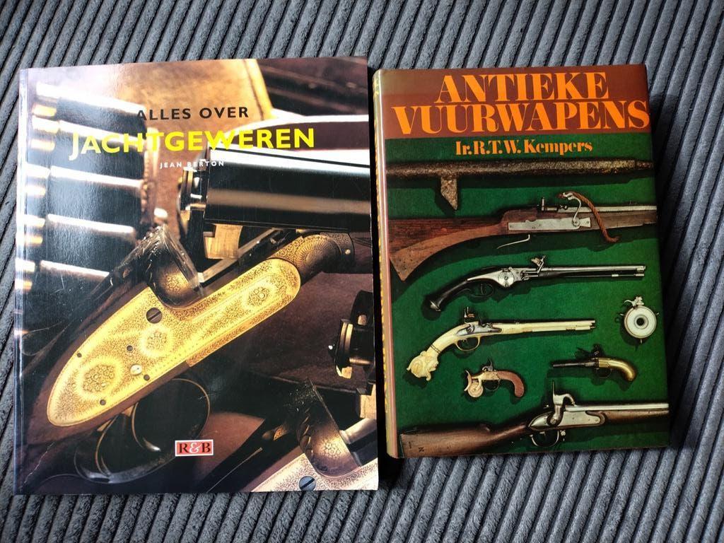 Vuurwapens Boeken, Ophalen of Verzenden, Zo goed als nieuw, Overige onderwerpen