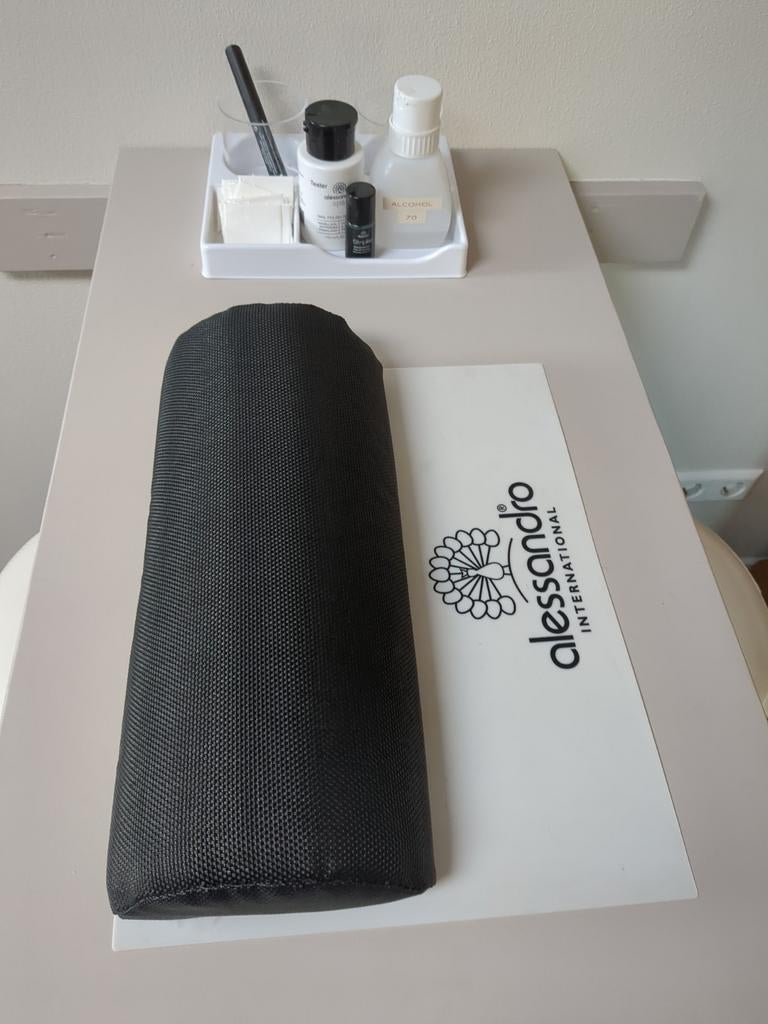 Manicure bekleding van Alessandro display met werkmat, Ophalen of Verzenden, Zwart, Handen en Nagels