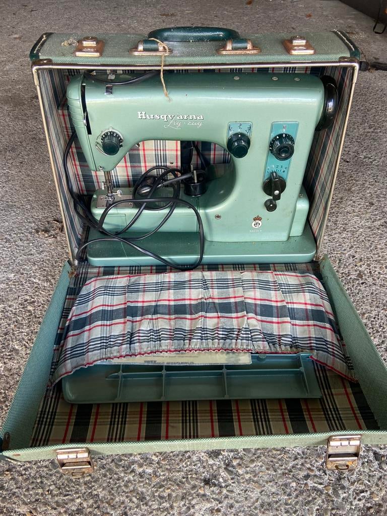 Antieke Husqvarna Naaimachine, Ophalen of Verzenden