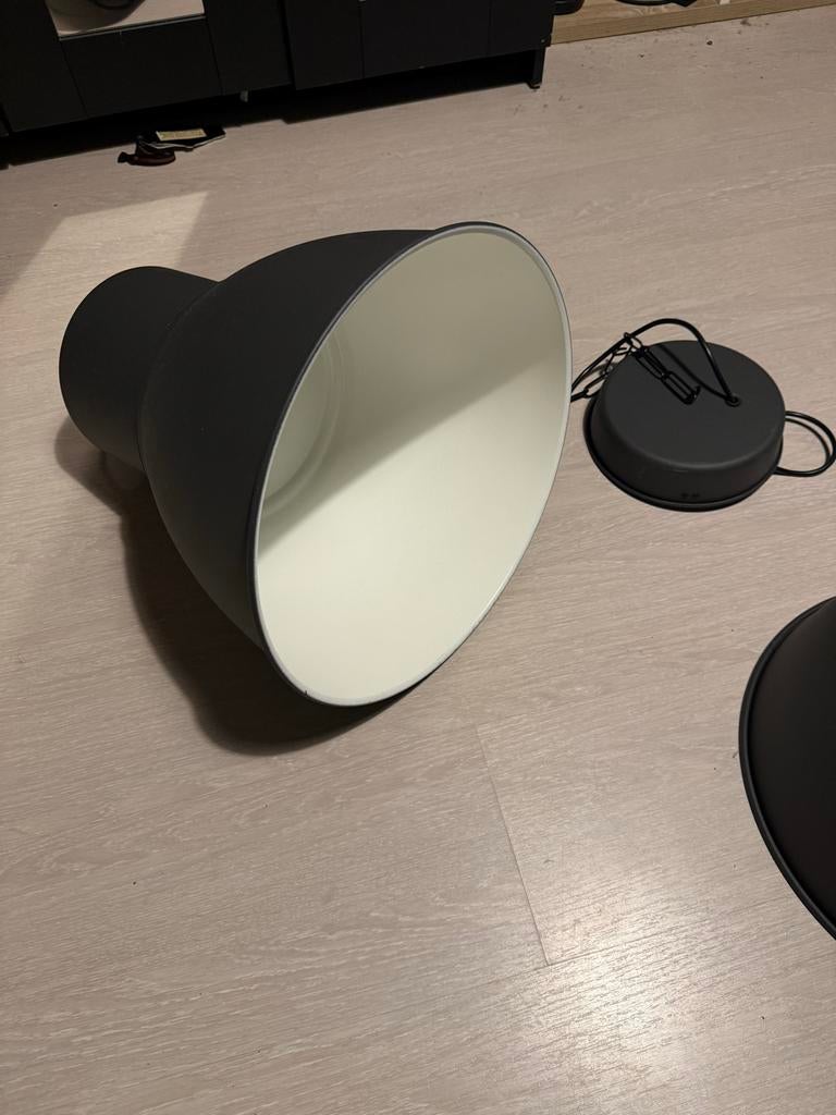 2x hanglamp grijs IKEA, Huis en Inrichting, Lampen | Hanglampen, Ophalen, Gebruikt, Metaal, Minder dan 50 cm