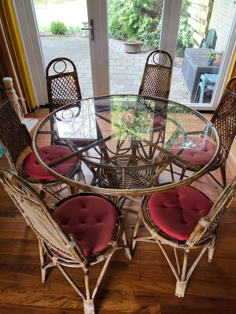 Vintage eettafel, Huis en Inrichting, Tafels | Eettafels, Ophalen, Overige materialen, Gebruikt, 100 tot 150 cm