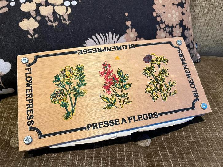 Vintage naturelkleurige houten bloemenpers, Antiek en Kunst, Curiosa en Brocante, Ophalen