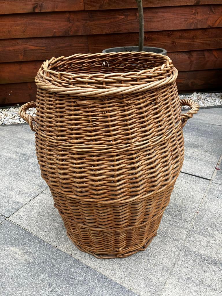 Grote stevige rieten mand - Perfect voor opslag of decoratie, Ophalen, Gebruikt, Mand, Rond