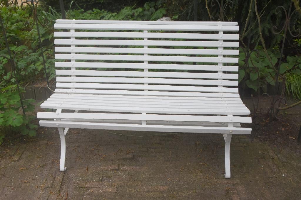 Brocante witte tuinbank van ijzer met houten latten, Ophalen, Gebruikt, Metaal