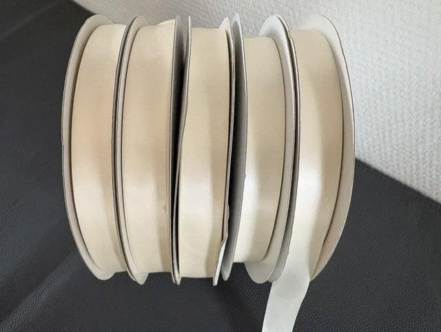 lint op rol kleur ivoor prijs per rol, Ophalen of Verzenden, Nieuw, Lint, Band of Elastiek