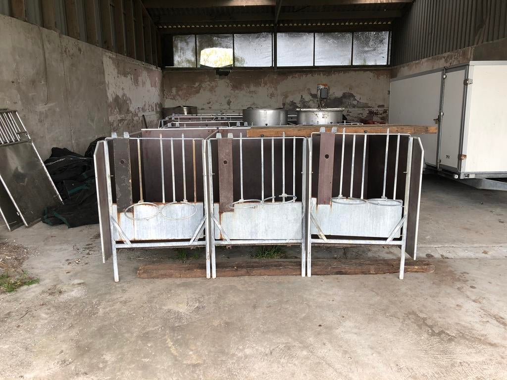 Kalveren hokje, Ophalen of Verzenden, Vee