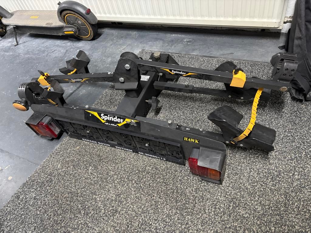 Spinder Hawk fietsendrager, Ophalen, 2 fietsen, Gebruikt, Trekhaakdrager
