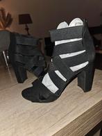Pumps sandalen met elastiek banden maat 38, Kleding | Dames, Overige Dameskleding, Ophalen, Zo goed als nieuw
