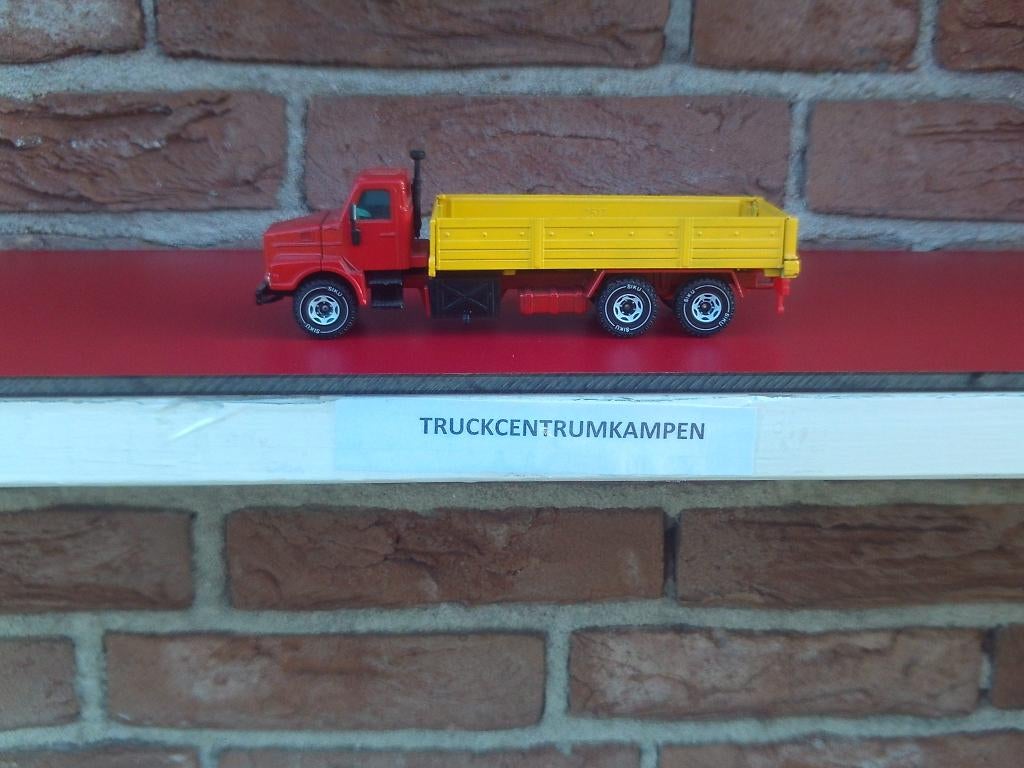 Siku  Volvo  F12  Turbo  Bakwagen., Ophalen of Verzenden, Zo goed als nieuw, Bus of Vrachtwagen, SIKU