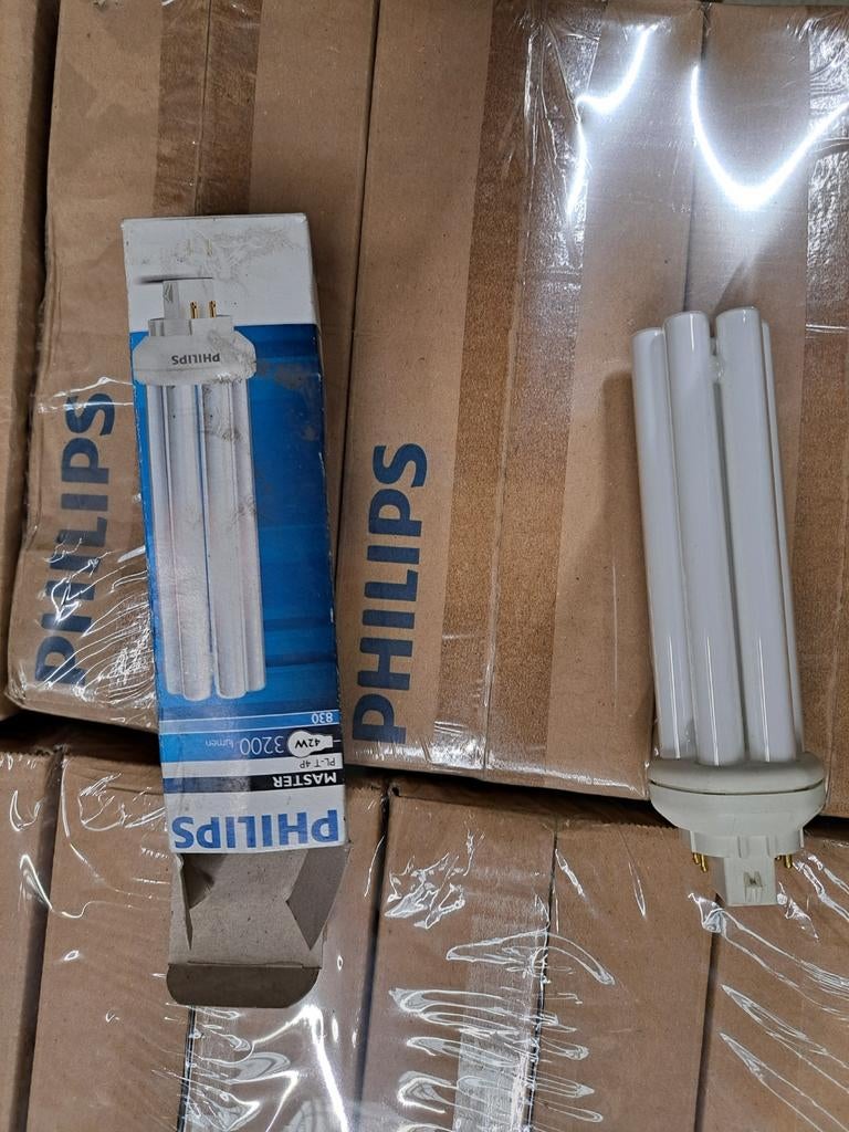 550 Philips PL-T 4P lampen 42W/830 4-pins nieuw in doos, Ophalen of Verzenden, Nieuw, Modern