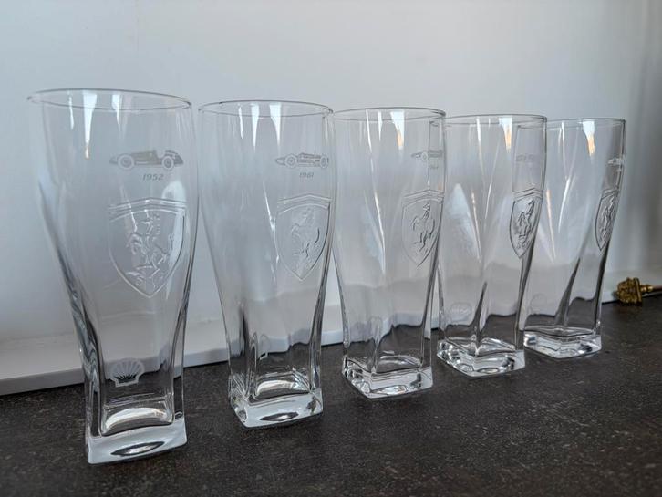 Set van 5 ferarri glazen f1 1952 tot 2007, Verzamelen, Glas en Borrelglaasjes, Zo goed als nieuw, Frisdrankglas, Ophalen of Verzenden