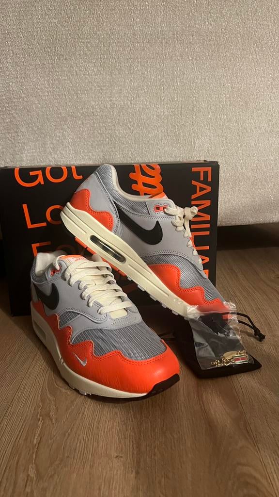 Patta x Nike Air Max 1 (Hyper Crimson/Black-Pure Platinum)43, Ophalen of Verzenden, Nieuw, Zwart