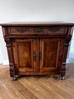 Antiek kastje, Ophalen