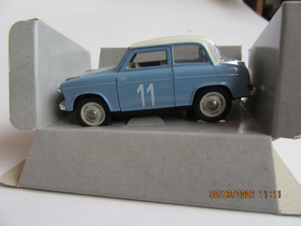 miniatuurauto, Ophalen of Verzenden, Zo goed als nieuw, Auto, Overige merken
