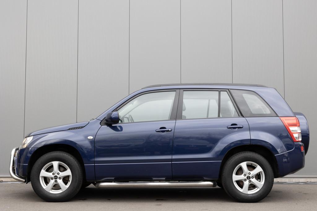 Suzuki Grand Vitara 2.0-16V | AWD 4X4 | CLIMATE CONTROL | ST, Auto's, Suzuki, Stof, Zwart, 4 cilinders, 1850 kg