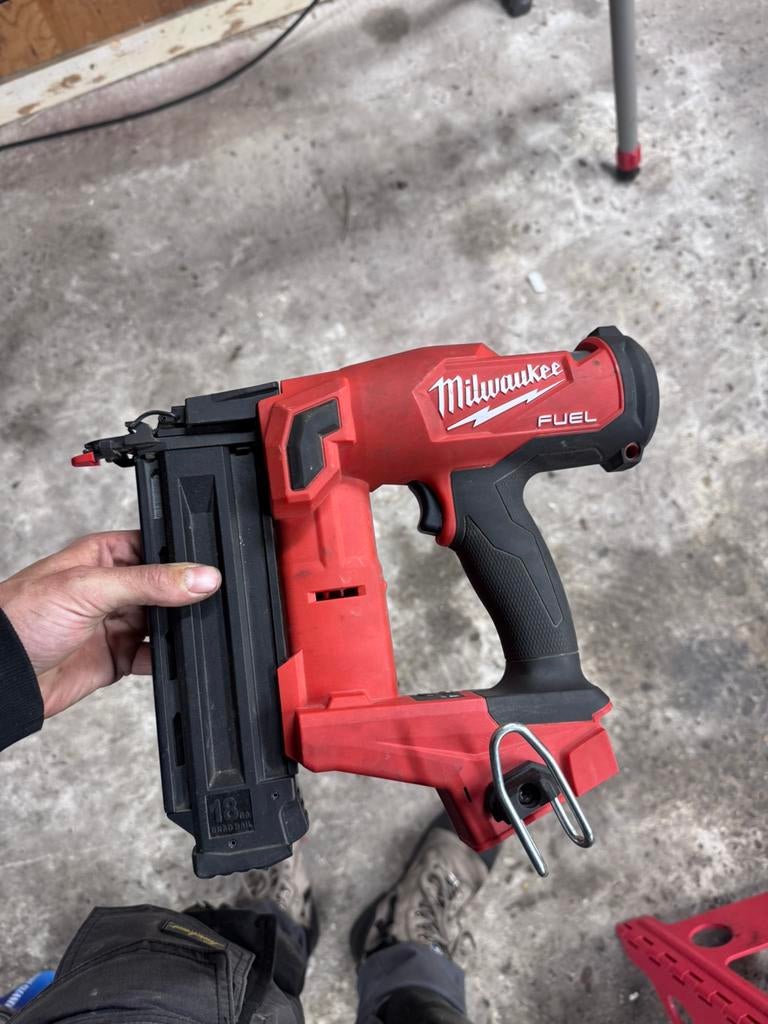 Milwaukee tacker m18 FN18GS 2024, Ophalen of Verzenden, Zo goed als nieuw, Overige typen