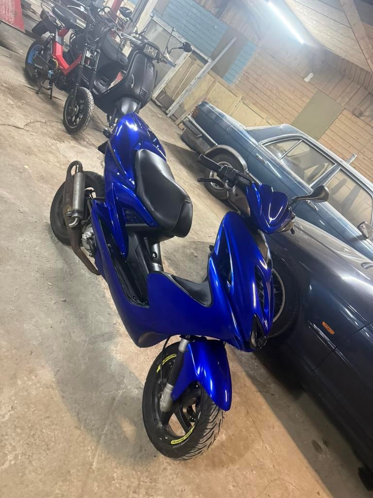 Aerox 70cc, Fietsen en Brommers, Scooters | Yamaha, Ophalen, Zo goed als nieuw, Tweetakt, Aerox