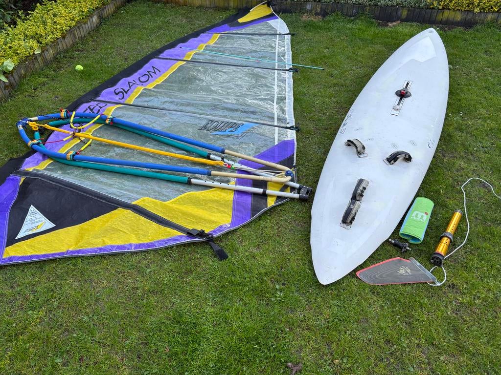Mistral Taloa windsurfset voor beginners, Watersport en Boten, Windsurfen, Ophalen, 300 cm of meer, Met vin(nen), Complete set
