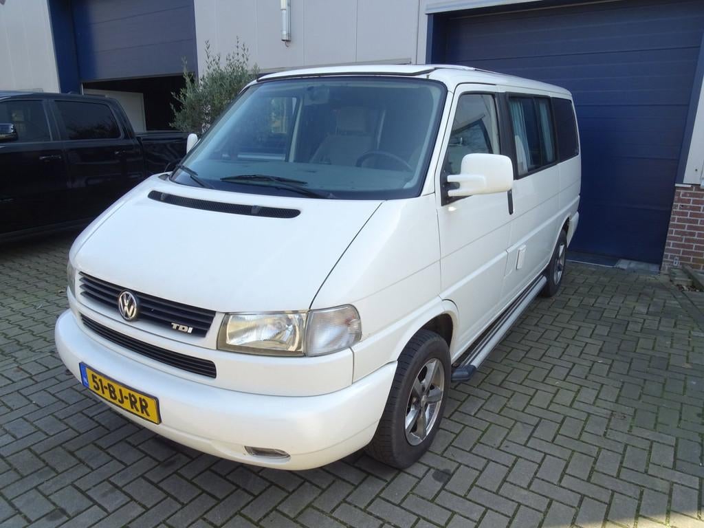 Volkswagen Transporter 2.5 TDI 292 DC, Caravans en Kamperen, Campers, Buscamper of Camperbus, Volkswagen, Industriestraat 3
7005 AN  Doetinchem, NL