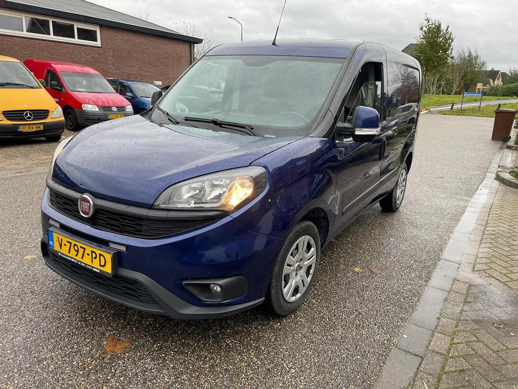 Fiat Doblò Cargo 1.3 MJ L1H1 SX, Auto's, Voorwielaandrijving, Gebruikt, Euro 6, Blauw