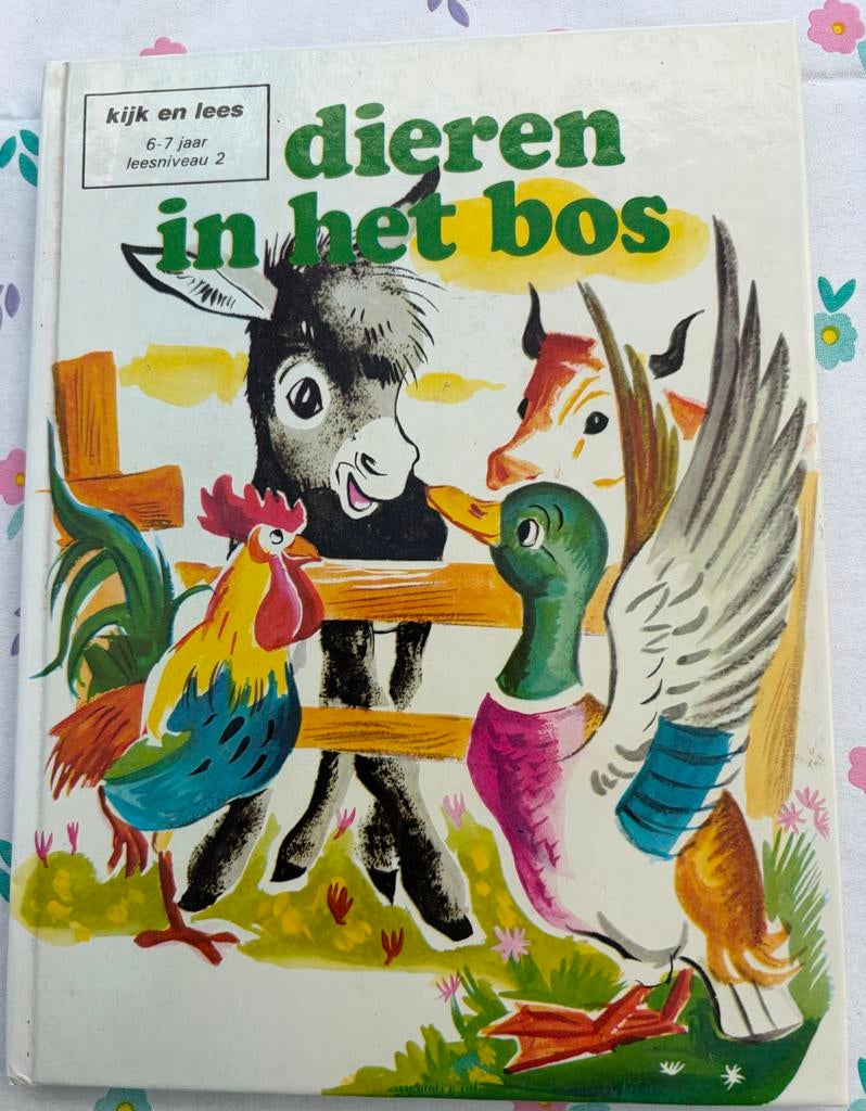 Kijk en lees: dieren in het bos, Boeken, Kinderboeken | Jeugd | onder 10 jaar, Ophalen of Verzenden, Gelezen, Fictie algemeen