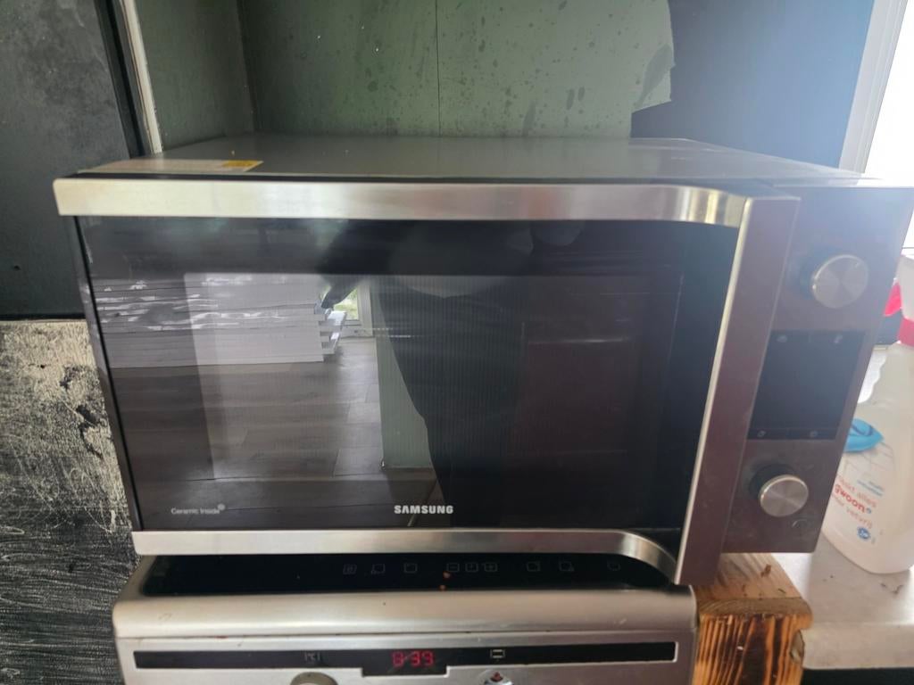 Samsung combi oven en magnetron, Witgoed en Apparatuur, Magnetrons, Ophalen of Verzenden, Hete lucht, Draaiplateau