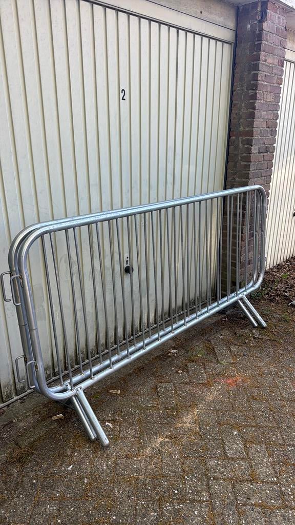 Aluminium dranghekken 2 stuks 230 lang, Ophalen of Verzenden, Zo goed als nieuw