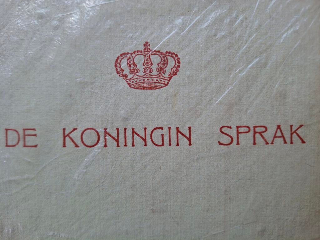 WO II De koningin sprak radiotoespraken 1940-1945 Oranje, Ophalen of Verzenden, Algemeen, Tweede Wereldoorlog, Gelezen