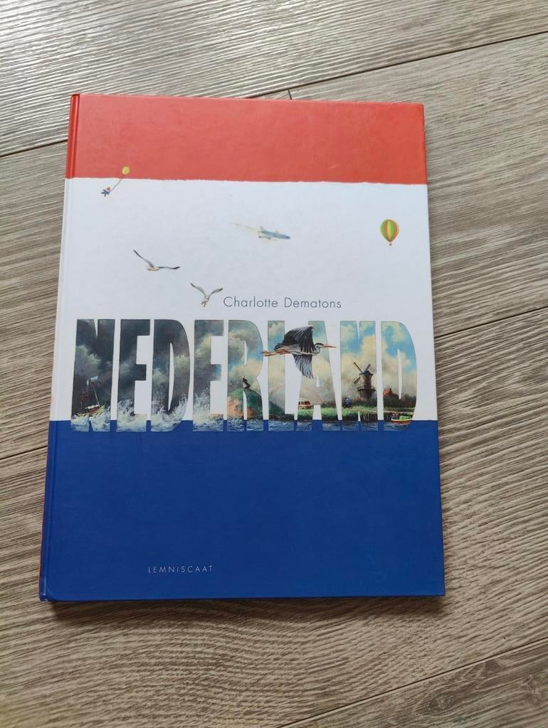 Nederland - Charlotte Dematons Maxi, Boeken, Ophalen of Verzenden, 20e eeuw of later, Zo goed als nieuw, Charlotte Dematons