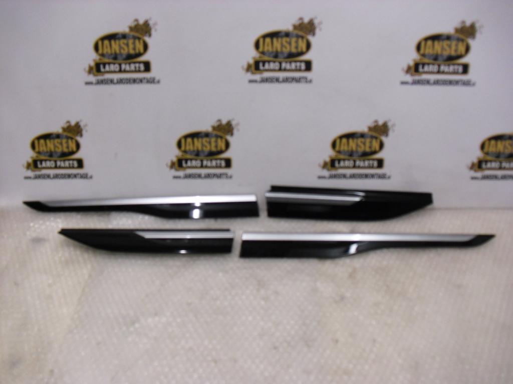 Range Rover Velar L560 set sierlijsten schermen LR092659, Admin@jansenlaroparts.nl, Ophalen of Verzenden, Groenstraat 31B, Jansen Laro Parts