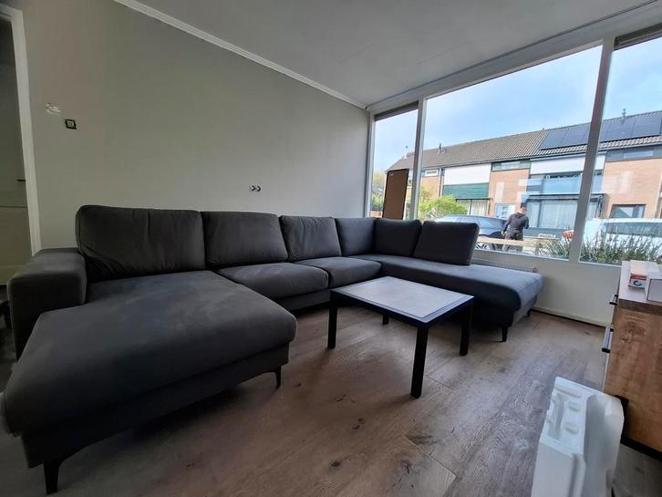 Nette, grijze stoffen U-hoekbank (2 jaar oud), Huis en Inrichting, Banken | Bankstellen, Zo goed als nieuw, Hoekbank, Vierpersoons of meer