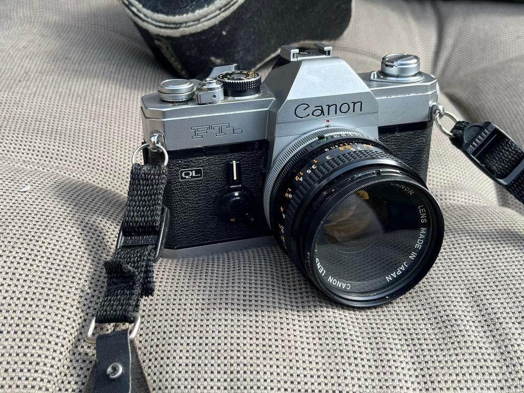 Canon FTb analoge fotocamera met lenzen en tas, Ophalen of Verzenden, Gebruikt, Spiegelreflex, Canon